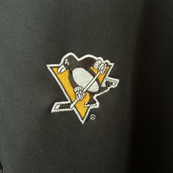 Antigua black Pittsburgh Penguins Hickey logo.  Size XXL - Picture 2 of 6